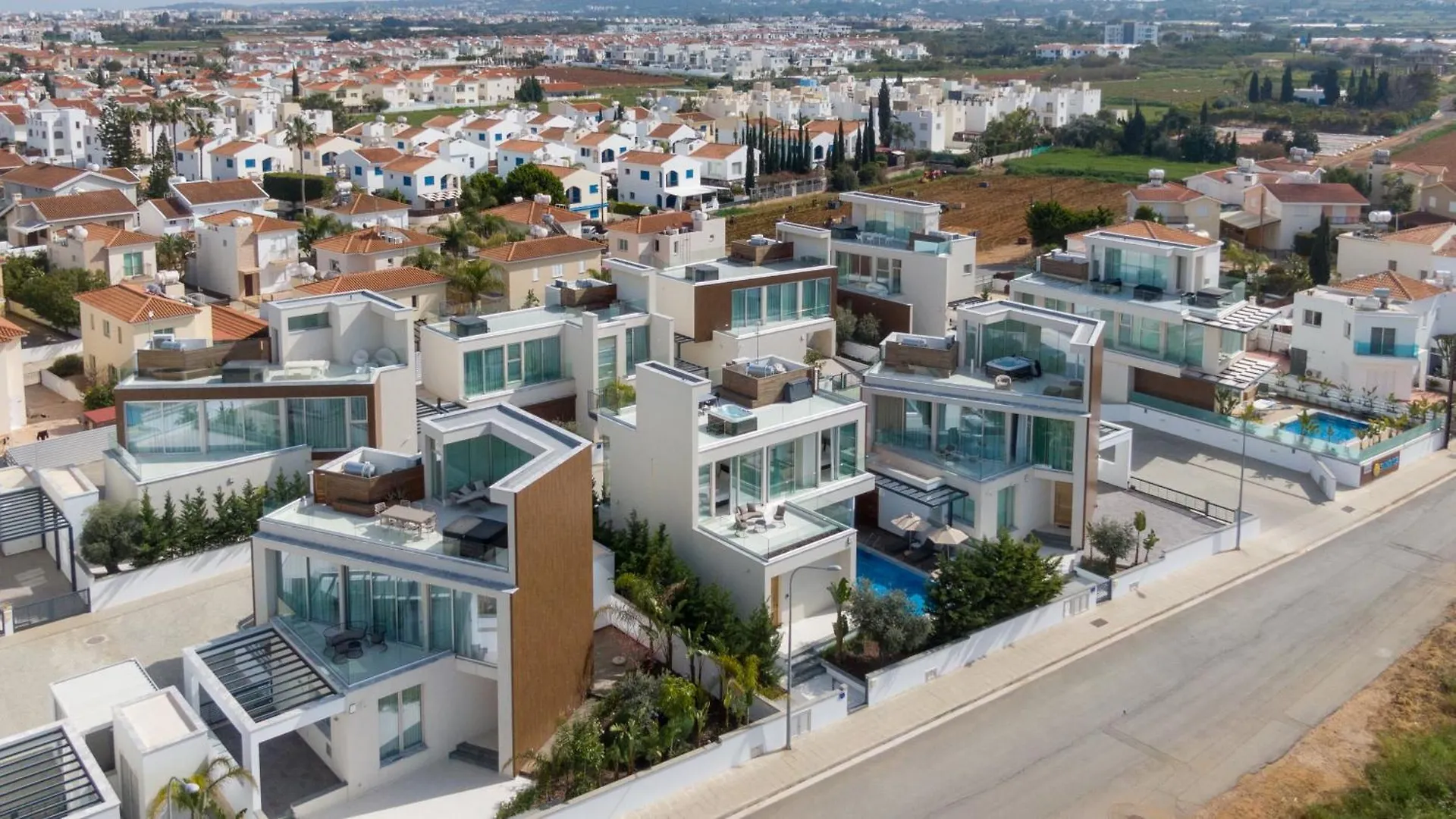 Seaview Luxury Villa Jacuzzi & Pool! 2 Min Beach Protaras