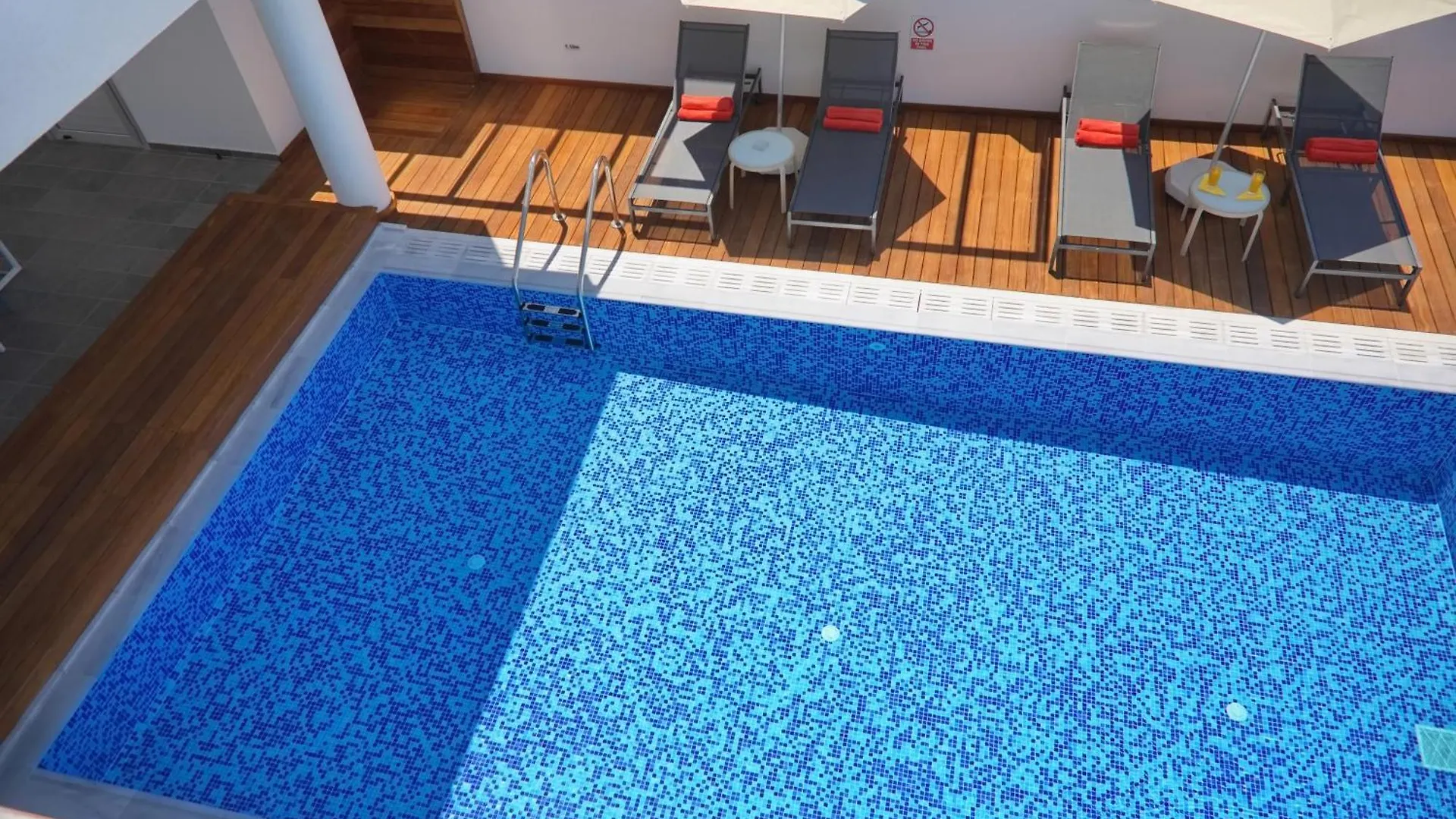 Seaview Luxury Villa Jacuzzi & Pool! 2 Min Beach Protaras