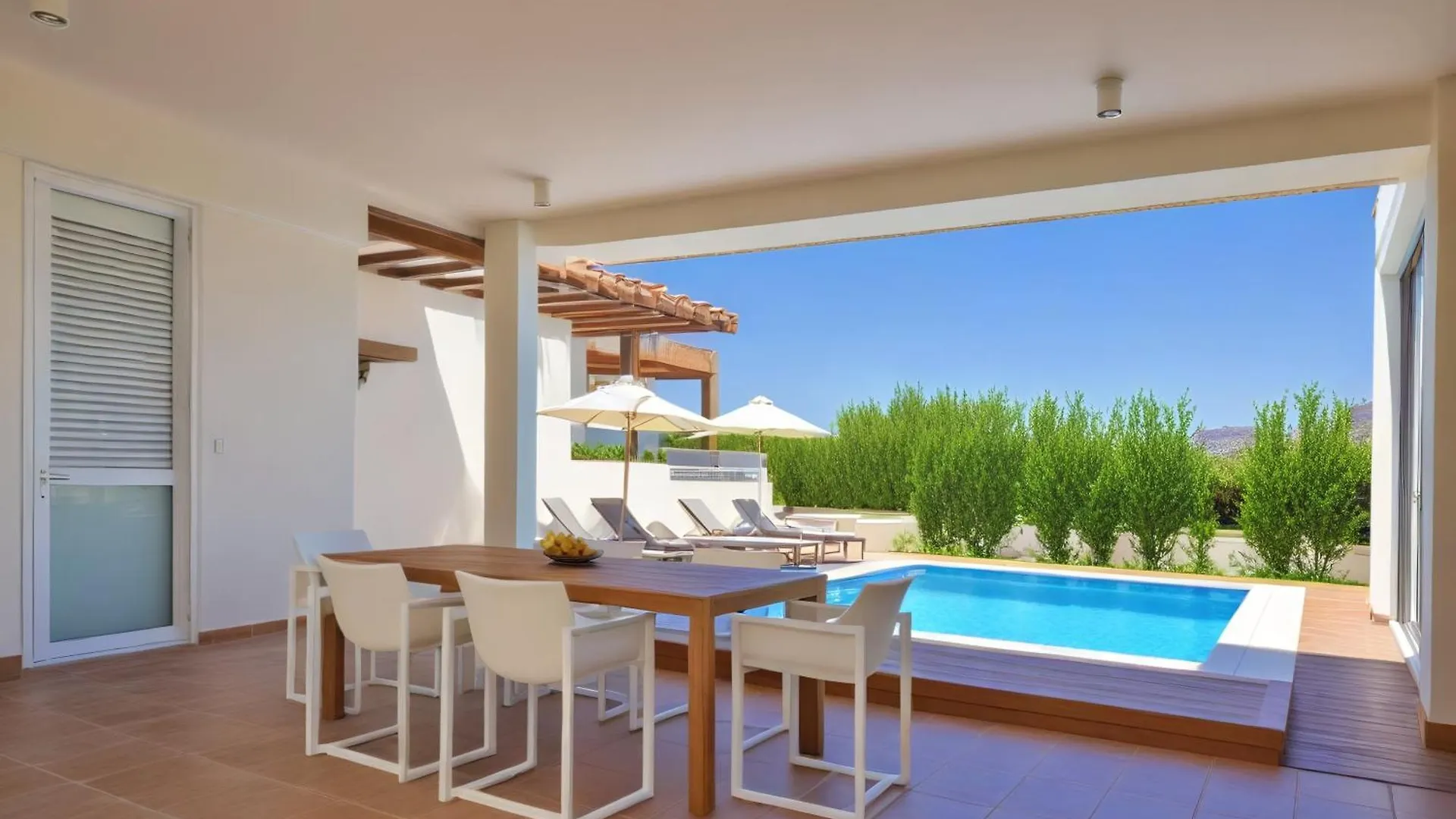 Seaview Luxury Villa Jacuzzi & Pool! 2 Min Beach Protaras