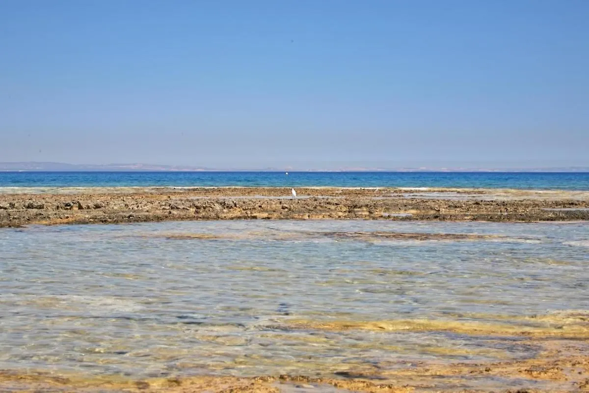 Seaview Luxury Villa Jacuzzi & Pool! 2 Min Beach Protaras 0*,  Cyprus
