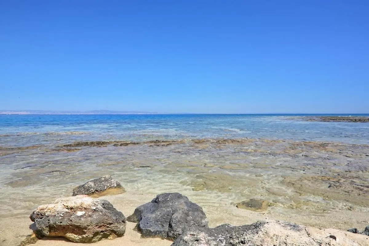 Seaview Luxury Villa Jacuzzi & Pool! 2 Min Beach Protaras 0*,  Cyprus